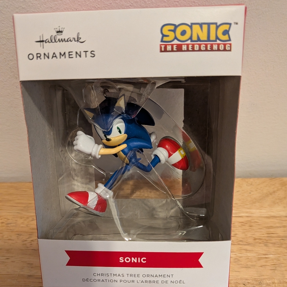 Hallmark Sonic Ornament - Blue and Red